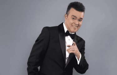 Fallece Alex Bueno, ícono del merengue, bolero y la bachata  