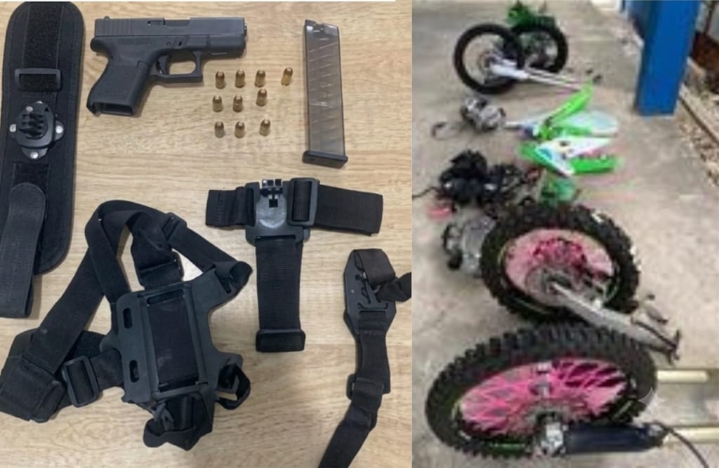 Policía ocupa pistola ilegal y otros objetos durante allanamiento conjunto en Barahona