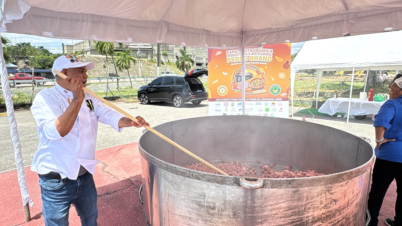 Celebran “El Gran Caldero de Pedro Brand” para promover la gastronomía local