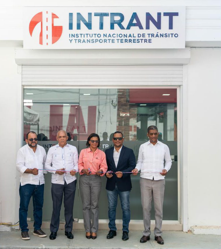 Inauguran en Monte Plata primera Oficina de Licencias de Conducir 