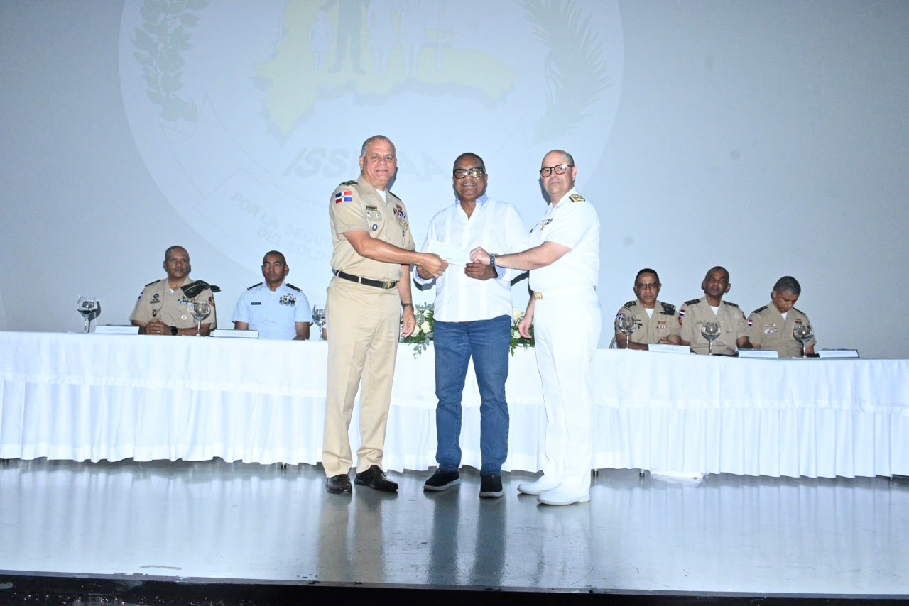 MIDE entrega RD$600 millones por concepto de Sueldo a 327 militares en condición de retiro