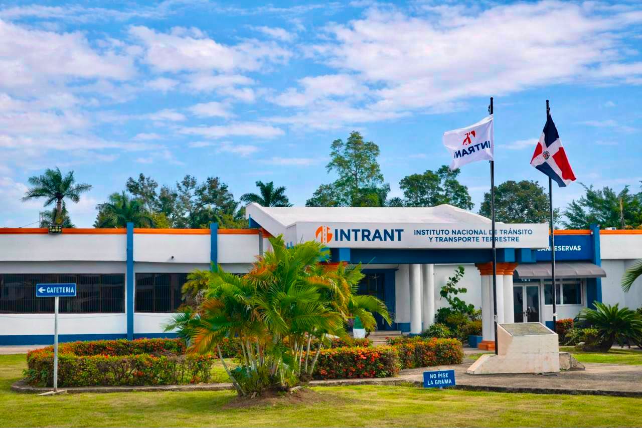 INTRANT: Nuevo sistema de licencias genera beneficios de RD$300 millones al Estado